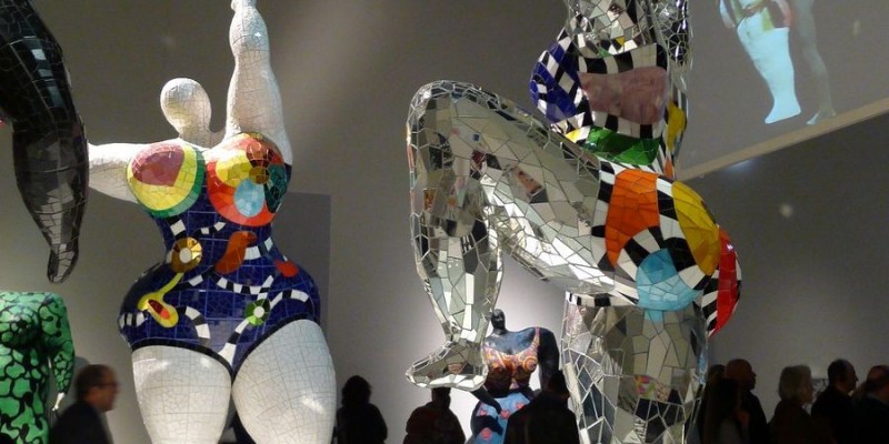 NIKI-DE-SAINT-PHALLE-NANAS